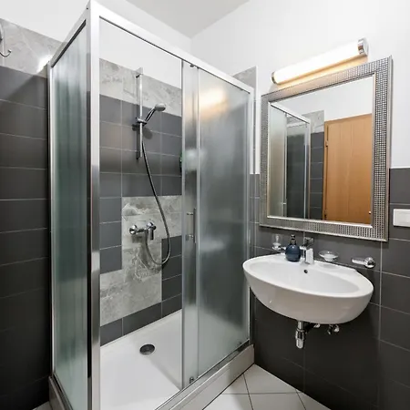 The Lavender Premium Apartment *